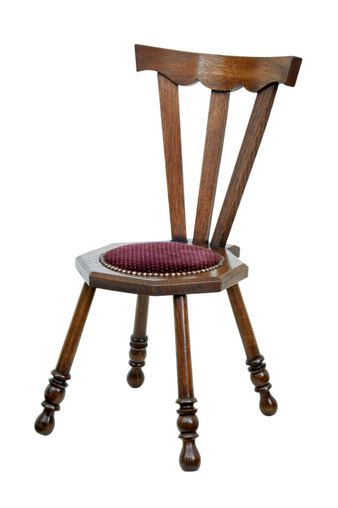 Early 20th Century Oak Arts and Crafts Childs Chair