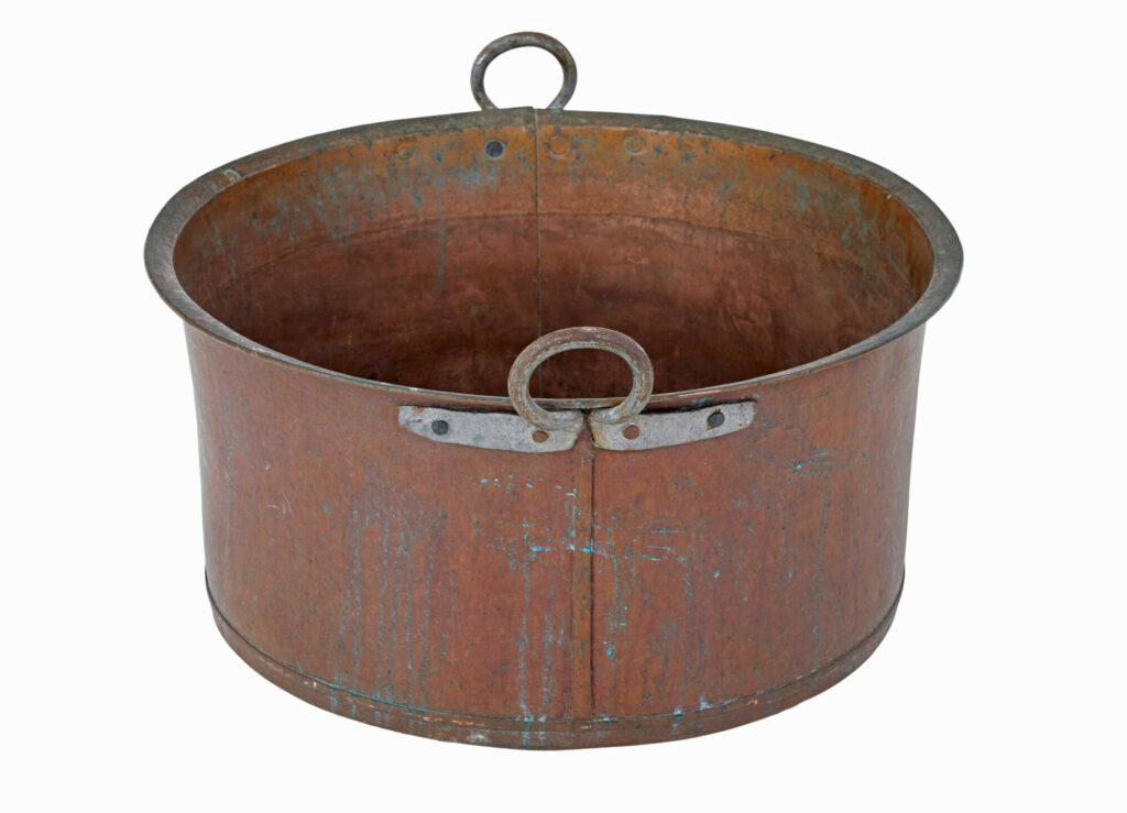 LATE 19TH CENTURY COPPER COOKING VESSEL
