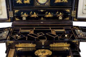 19th Century Chinese Canton Black Lacquered Desk Cabinet — thumbnail 5