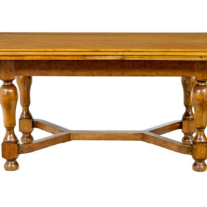 EARLY 20TH CENTURY BIRCH EXTENDING DINING TABLE