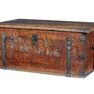 EARLY 19TH CENTURY SWEDISH HAND PAINTED PINE BLANKET BOX