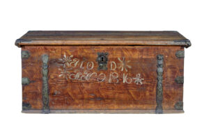 Early 19th Century Swedish Hand Painted Pine Blanket Box — thumbnail 8