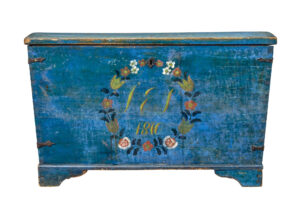 Early 19th Century Hand Painted Swedish Folk Art Coffer — thumbnail 5