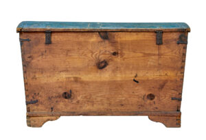 Early 19th Century Hand Painted Swedish Folk Art Coffer — thumbnail 3