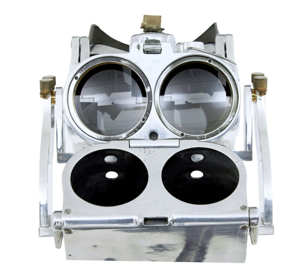 Pair of Ww2 Polished Steel German Rangefinder Flak Binoculars — image 3