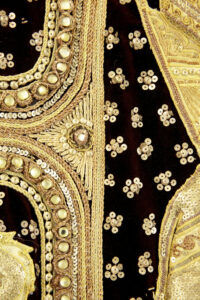 Stunning 20th Century Large Indian Needlework Wall Hanging — thumbnail 7