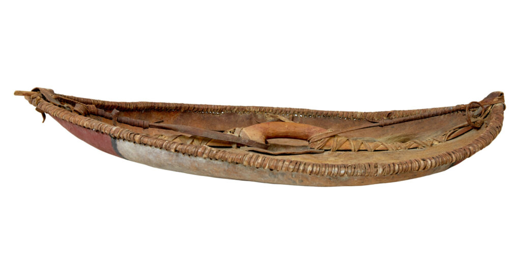 Kenyan Massai Tribe Hand Painted Hide Shield — image 9
