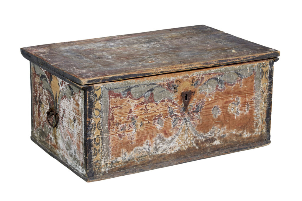 Mid 18th Century Hand Painted Traditional Swedish Pine Chest