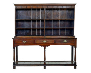 EARLY 19TH CENTURY WELSH OAK DRESSER AND RACK