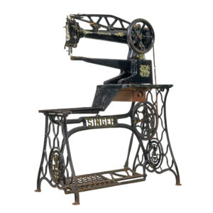 19TH CENTURY BLACK CAST IRON FACTORY SINGER SEWING MACHINE