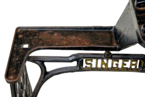 19th Century Black Cast Iron Factory Singer Sewing Machine — thumbnail 4
