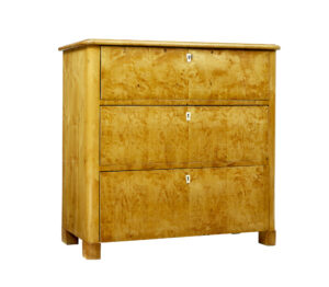 MID 19TH CENTURY SWEDISH BIRCH CHEST OF DRAWERS
