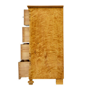 Swedish 19th Century Tiger Birch Chest of Drawers — thumbnail 4