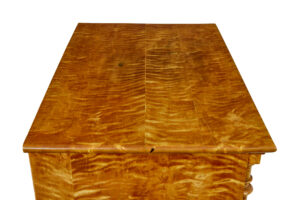 Swedish 19th Century Tiger Birch Chest of Drawers — thumbnail 8