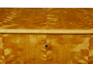 Swedish 19th Century Birch Chest of Drawers — thumbnail 4
