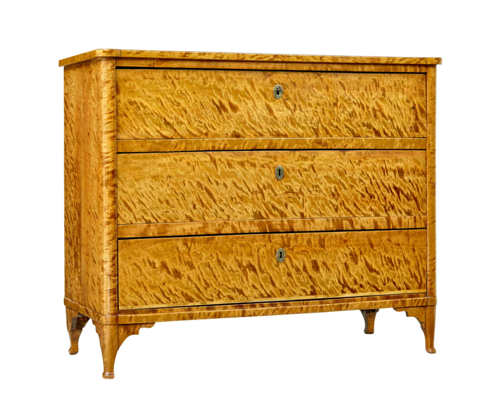 SWEDISH 19TH CENTURY SATIN BIRCH CHEST OF DRAWERS