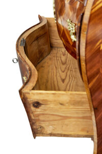 Early 18th Century Rococo Inlaid Plum Bombe Chest of Drawers — thumbnail 6