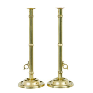 PAIR OF ARTS AND CRAFTS 19TH CENTURY BRASS CANDLESTICKS