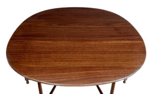Early 20th Century Chippendale Influenced Mahogany Gateleg Table — thumbnail 3