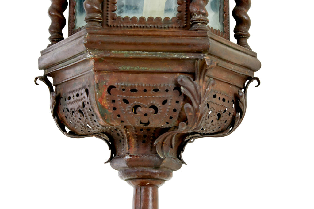 Pair of Late 19th Century Copper Venetian Lamps on Poles — image 3