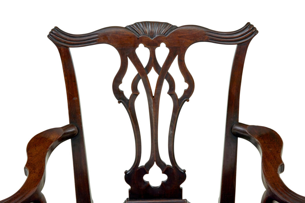 Early 19th Century Set of 10 Chippendale Design Dining Chairs — image 4
