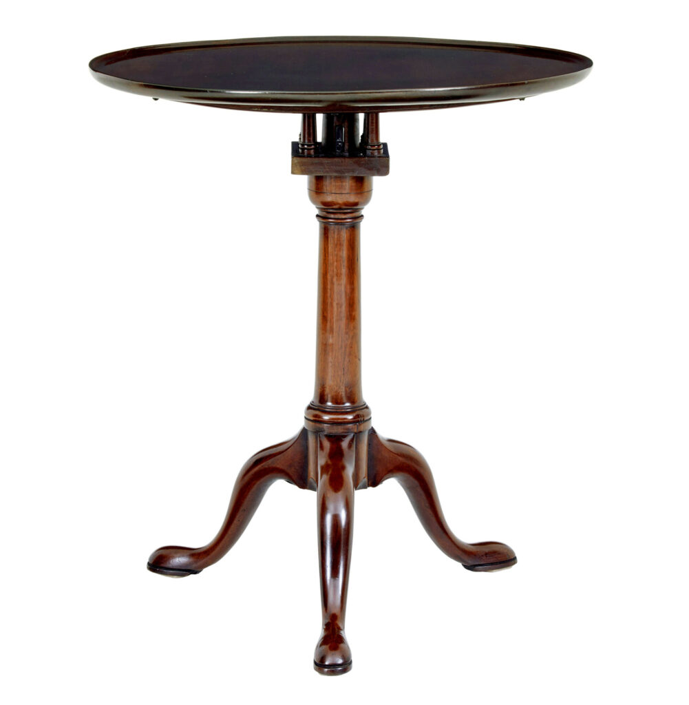 EARLY 19TH CENTURY GEORGIAN MAHOGANY TRIPOD TABLE