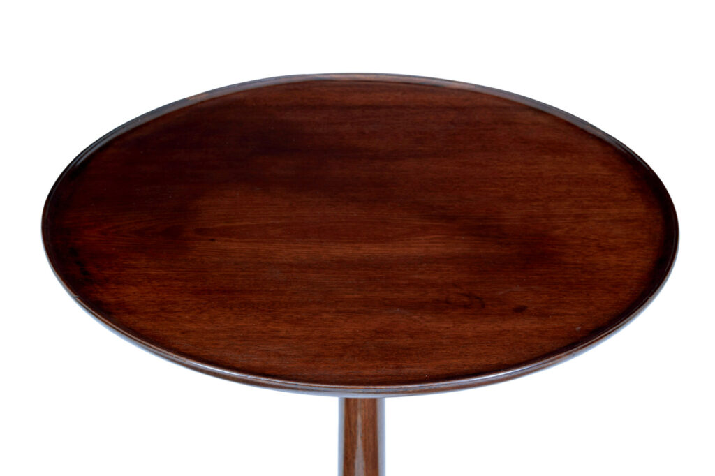 Early 19th Century Georgian Mahogany Tripod Table — image 4