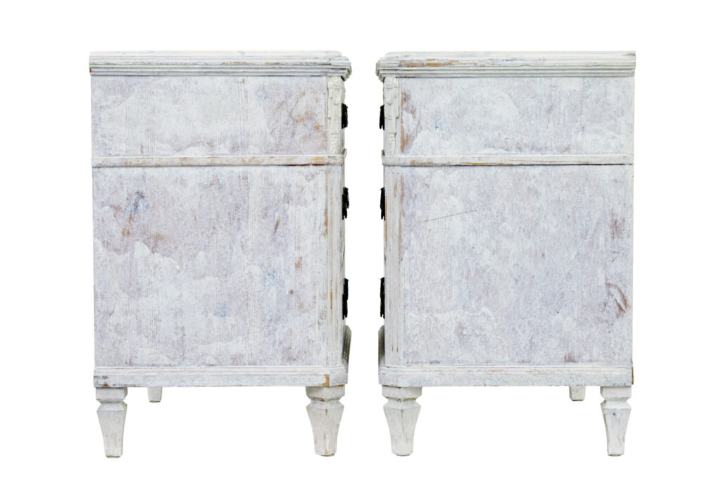 Swedish Pair of White 19th Century Painted Chest of Drawers — image 7