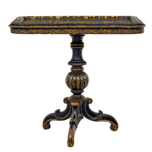 19TH CENTURY LACQUERED HAND PAINTED TRAY TABLE