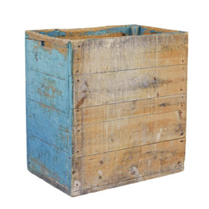 19TH CENTURY SWEDISH PAINTED PINE LOG BOX