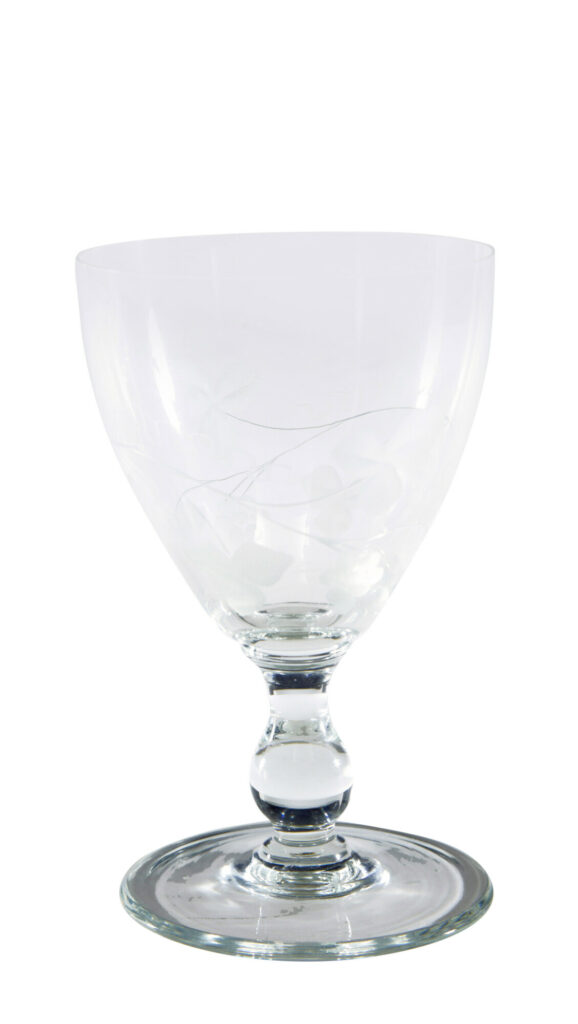A Fine Collection of 1930’s Riihimaki Savoy Vine Etched Glasses — image 10