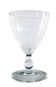 A Fine Collection of 1930’s Riihimaki Savoy Vine Etched Glasses — thumbnail 7