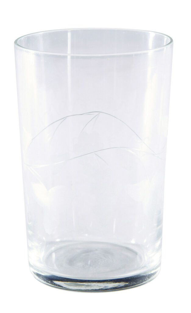 A Fine Collection of 1930’s Riihimaki Savoy Vine Etched Glasses — image 5