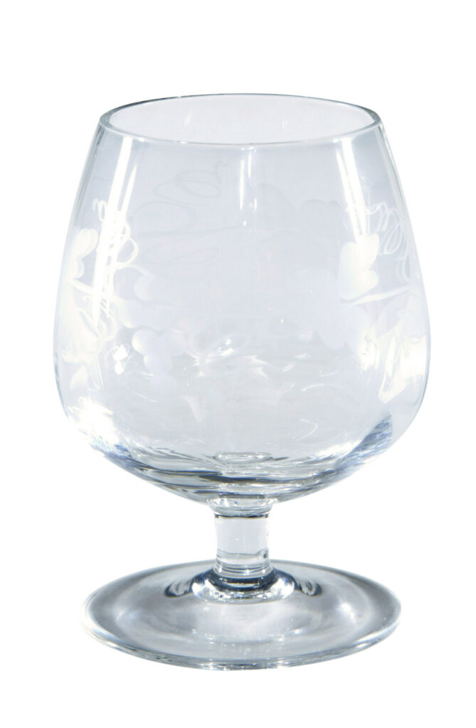 A Fine Collection of 1930’s Riihimaki Savoy Vine Etched Glasses — image 3