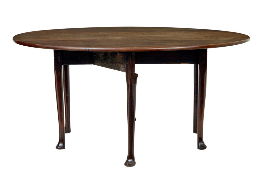 18th Century Chippendale Period Gateleg Dining Table — image 8