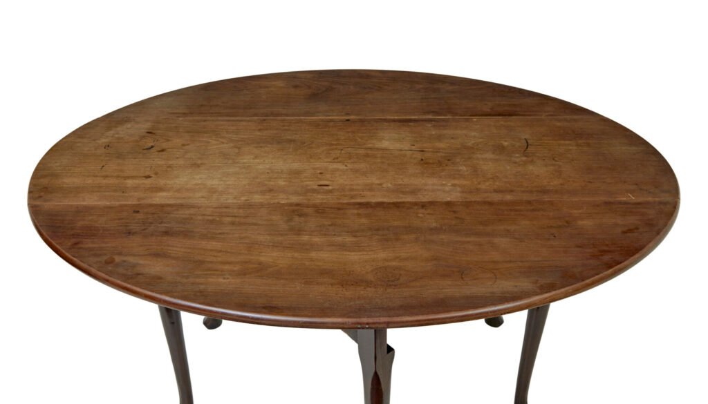 18th Century Chippendale Period Gateleg Dining Table — image 4
