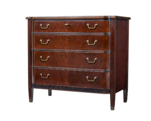 MID 20TH CENTURY DANISH MAHOGANY CHEST OF DRAWERS