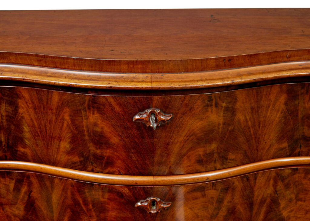 19th Century Swedish Serpentine Mahogany Chest of Drawers — image 10