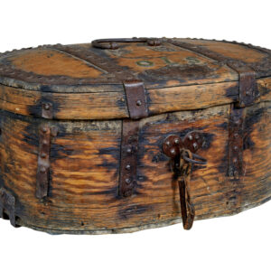 EARLY 18TH CENTURY SCANDINAVIAN BAROQUE OAK IRON BOUND BOX
