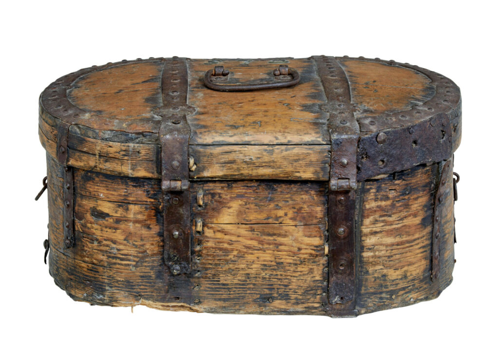 Early 18th Century Scandinavian Baroque Oak Iron Bound Box — image 6