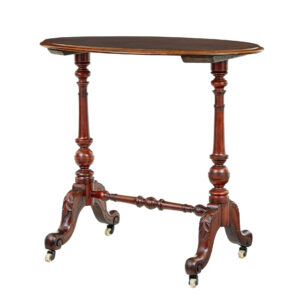 19TH CENTURY VICTORIAN WALNUT OVAL OCCASIONAL TABLE