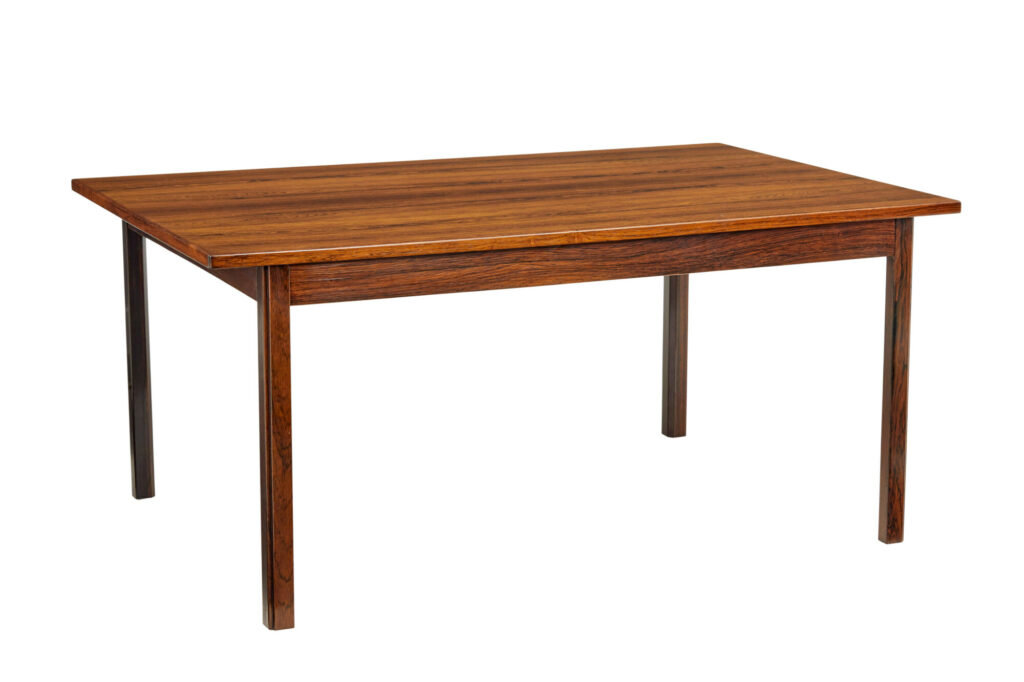 MID 20TH CENTURY SCANDINAVIAN COFFEE TABLE
