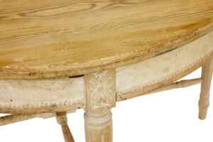19th Century Circular Scandinavian Pine Dining Table — thumbnail 3
