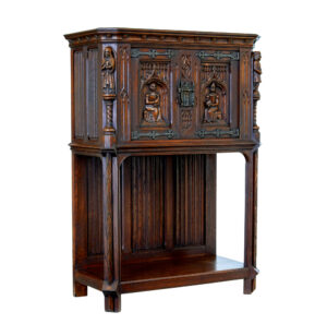 EARLY 20TH CENTURY CARVED OAK RENAISSANCE REVIVAL CUPBOARD