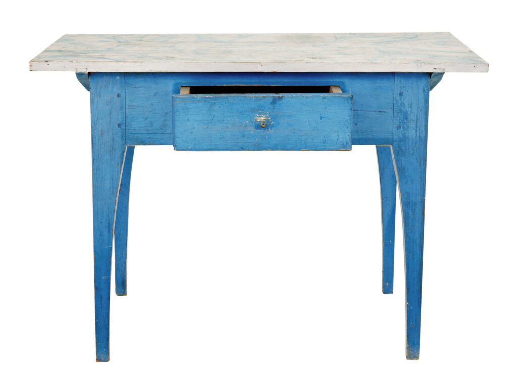 19th Century Traditional Hand Painted Swedish Side Table — image 2