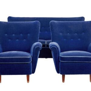 FINE MID 20TH CENTURY BLUE 3 PIECE SUITE