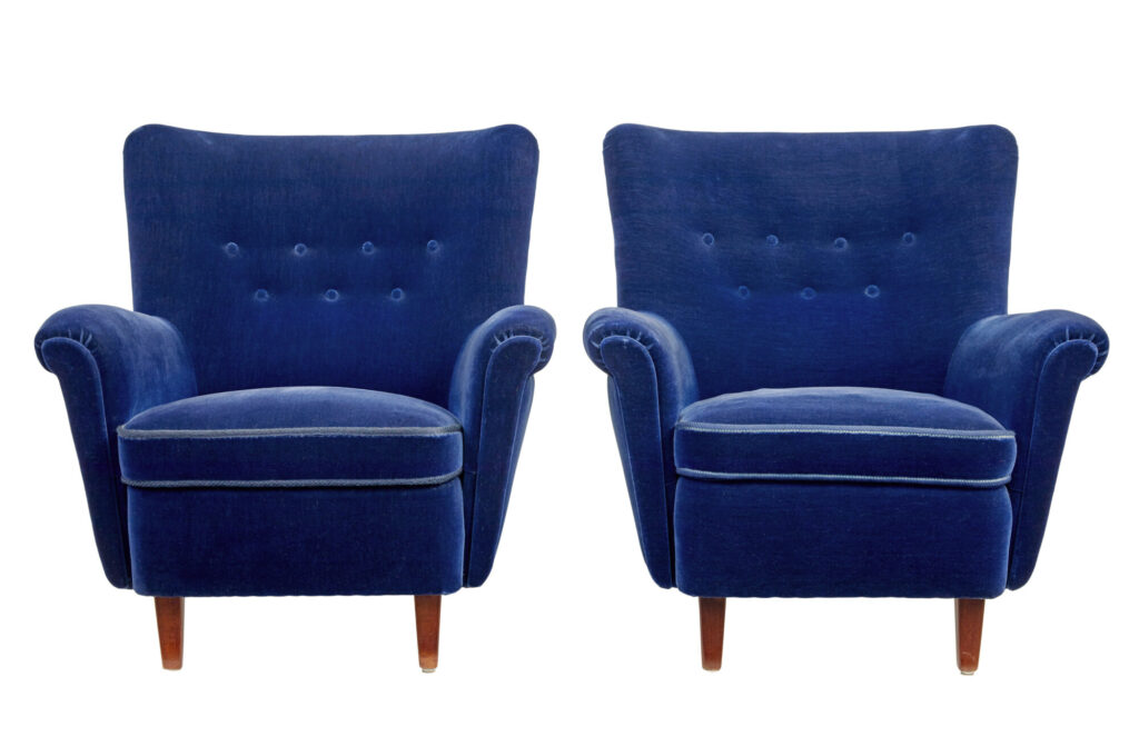 Fine Mid 20th Century Blue 3 Piece Suite — image 12
