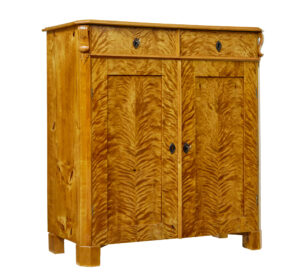 19TH CENTURY SWEDISH TIGER BIRCH CUPBOARD