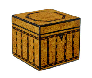 Decorative Early 20th Century Burr Birch Inlaid Box — thumbnail 1