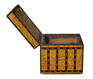 Decorative Early 20th Century Burr Birch Inlaid Box — thumbnail 6